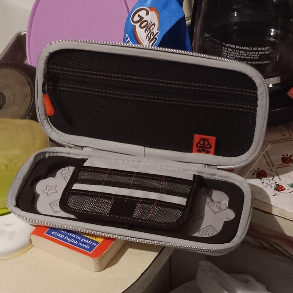 Nintendo switch lite Mario case - Picture 7 of 10